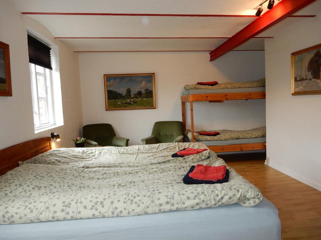Den Gamle Kostald Bed & Breakfast Holsted Dış mekan fotoğraf